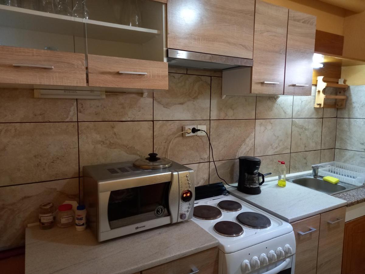 Kostis Hause II Guest House Kastrákion Екстериор снимка